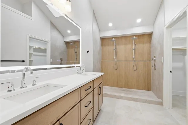 $2,100 | 4813 Via Ventura, Mesquite, TX 75150