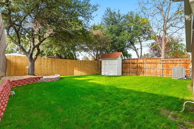 $2,100 | 4813 Via Ventura, Mesquite, TX 75150