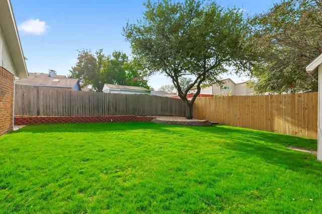 $2,100 | 4813 Via Ventura, Mesquite, TX 75150