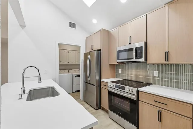 $2,100 | 4813 Via Ventura, Mesquite, TX 75150