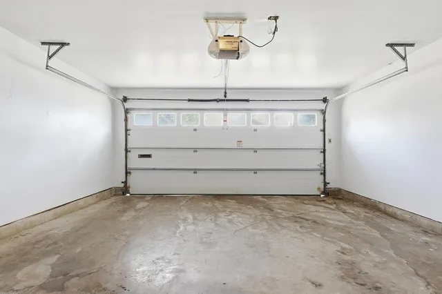 $2,100 | 4813 Via Ventura, Mesquite, TX 75150