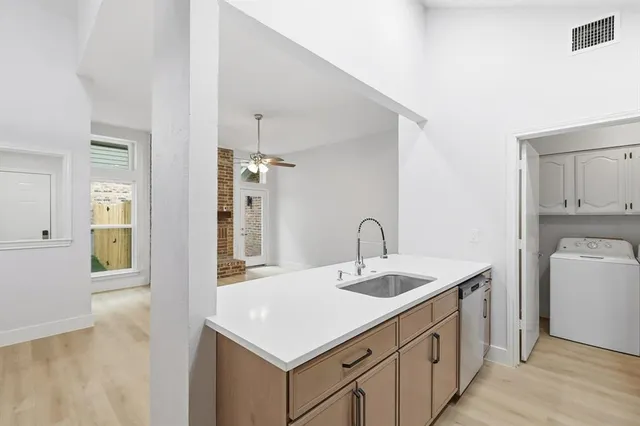 $2,100 | 4813 Via Ventura, Mesquite, TX 75150