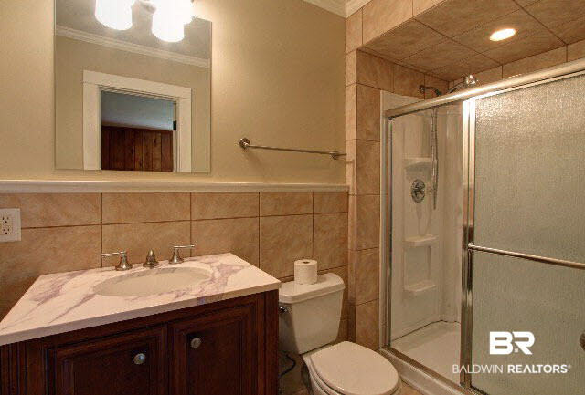 403 Jasmine Avenue Fairhope, AL 36532 - Photo 11 of 16 bathroom 2