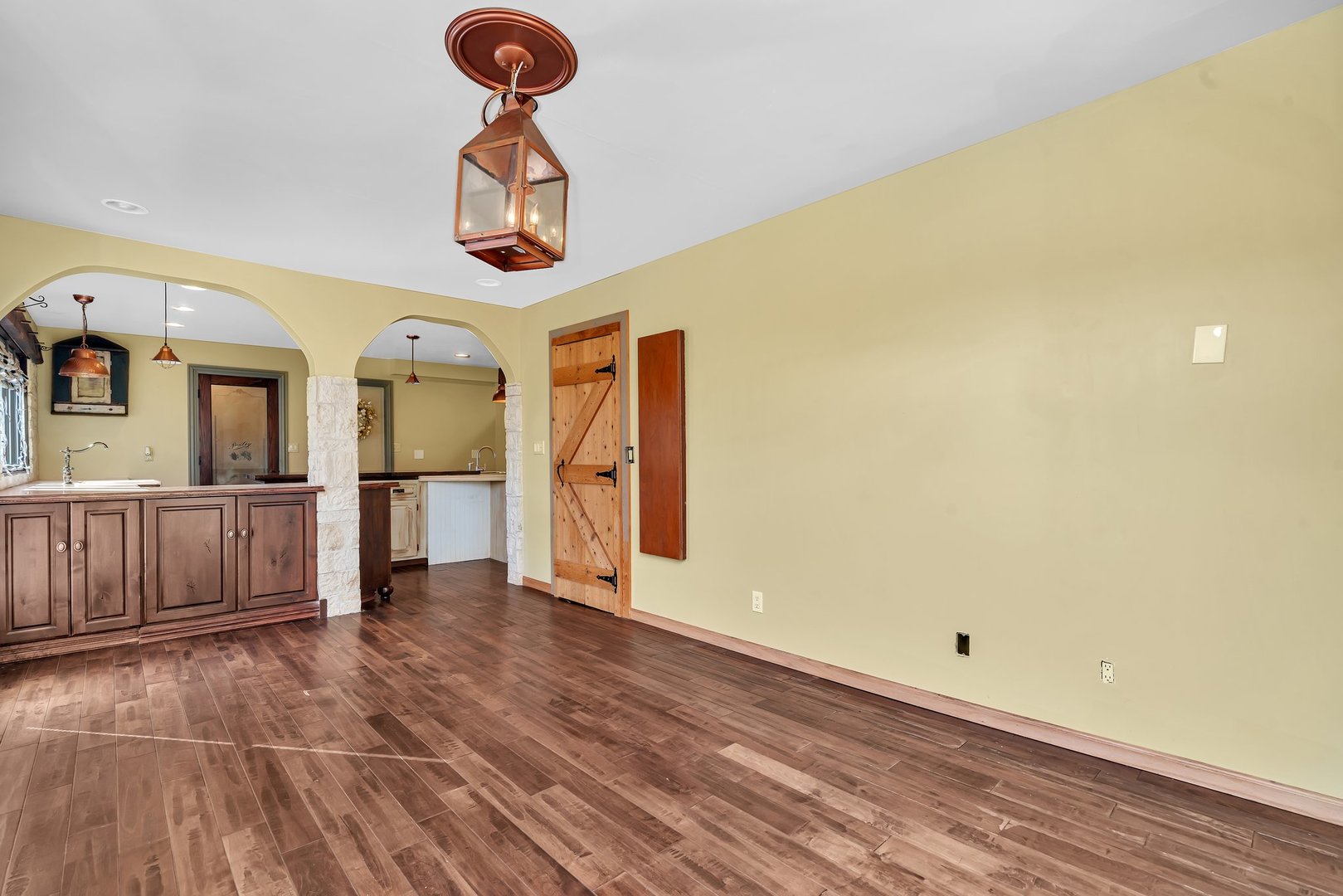 13070 McKanna Road Minooka, IL 60447 - Photo 26 of 43 a room with gym equipment