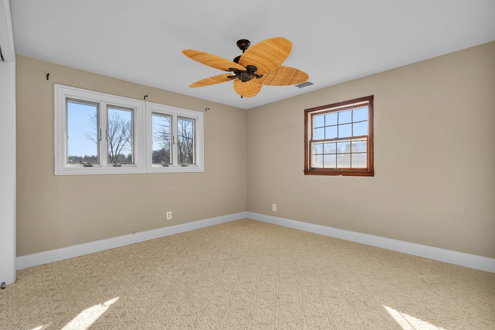 13070 McKanna Road Minooka, IL 60447 - Photo 34 of 43 a view of an empty room with a window