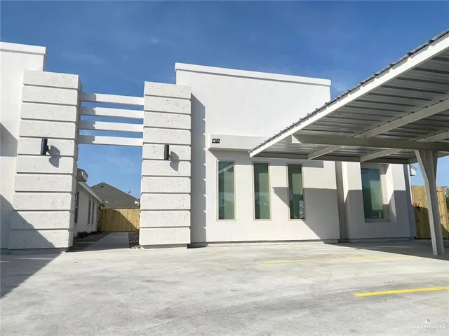 $990 | 1312 Alta Vista Drive, Unit 3, Weslaco, TX 78596