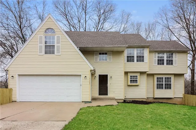 $3,250 | 13900 East 50th Street, Kansas City, MO 64133