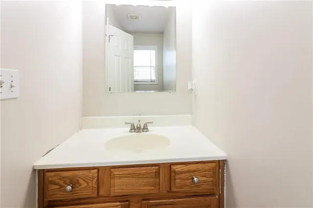 $3,250 | 13900 East 50th Street, Kansas City, MO 64133