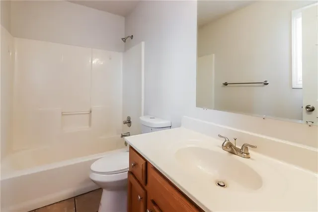 $3,250 | 13900 East 50th Street, Kansas City, MO 64133