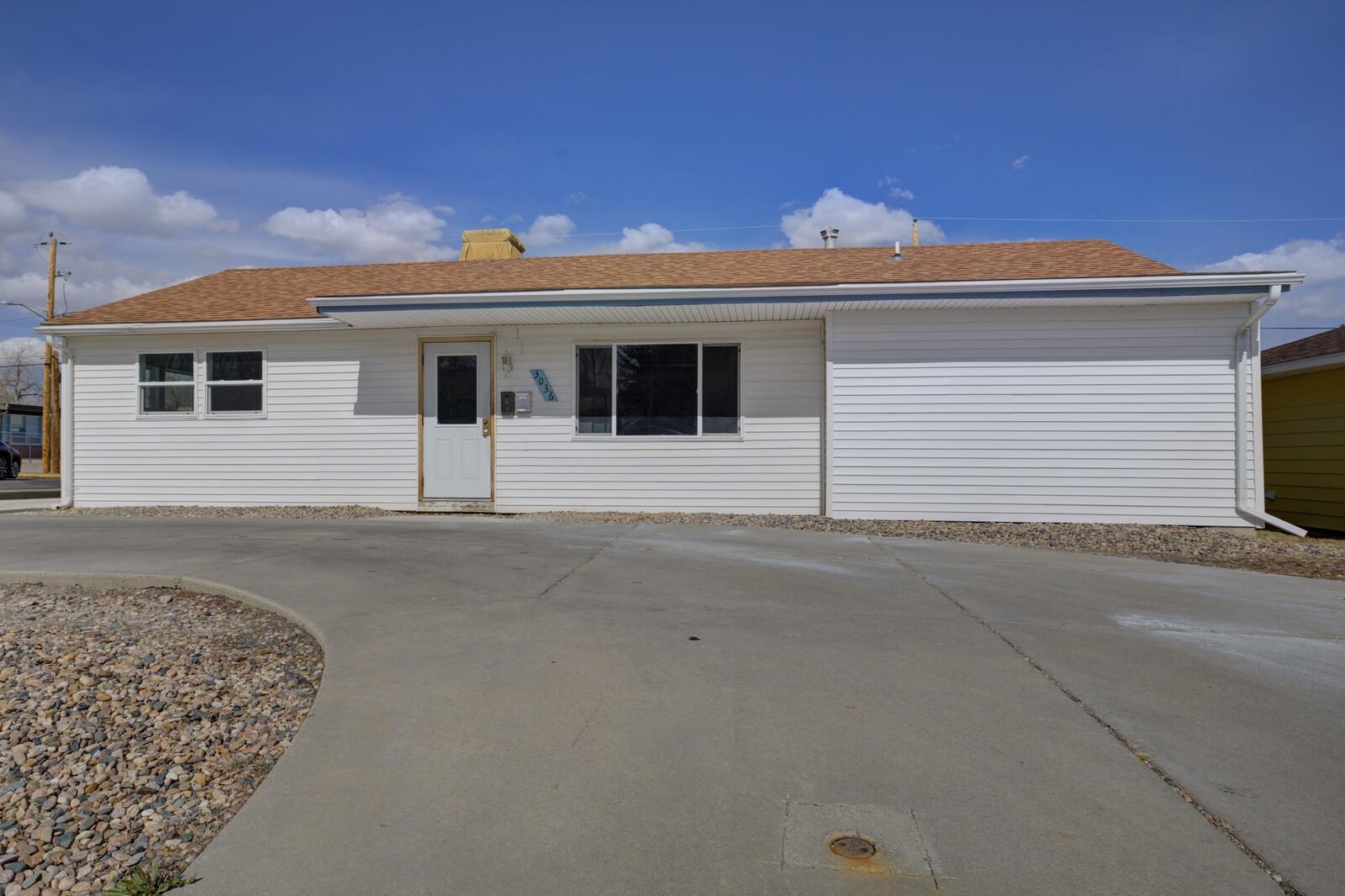 3036 East 8th Street Casper, WY 82609 - Photo 3 of 32