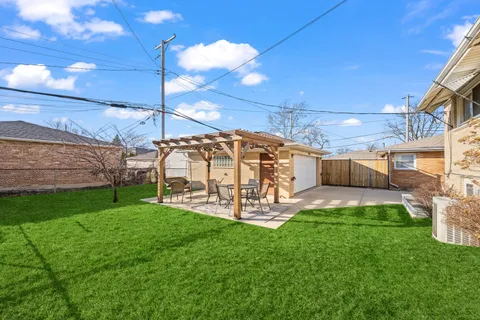 $425,000 | 2610 Sunnyside Avenue, Westchester, IL 60154