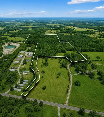 $425,000 | 1988 Fayetteville Highway, Belfast, TN 37019