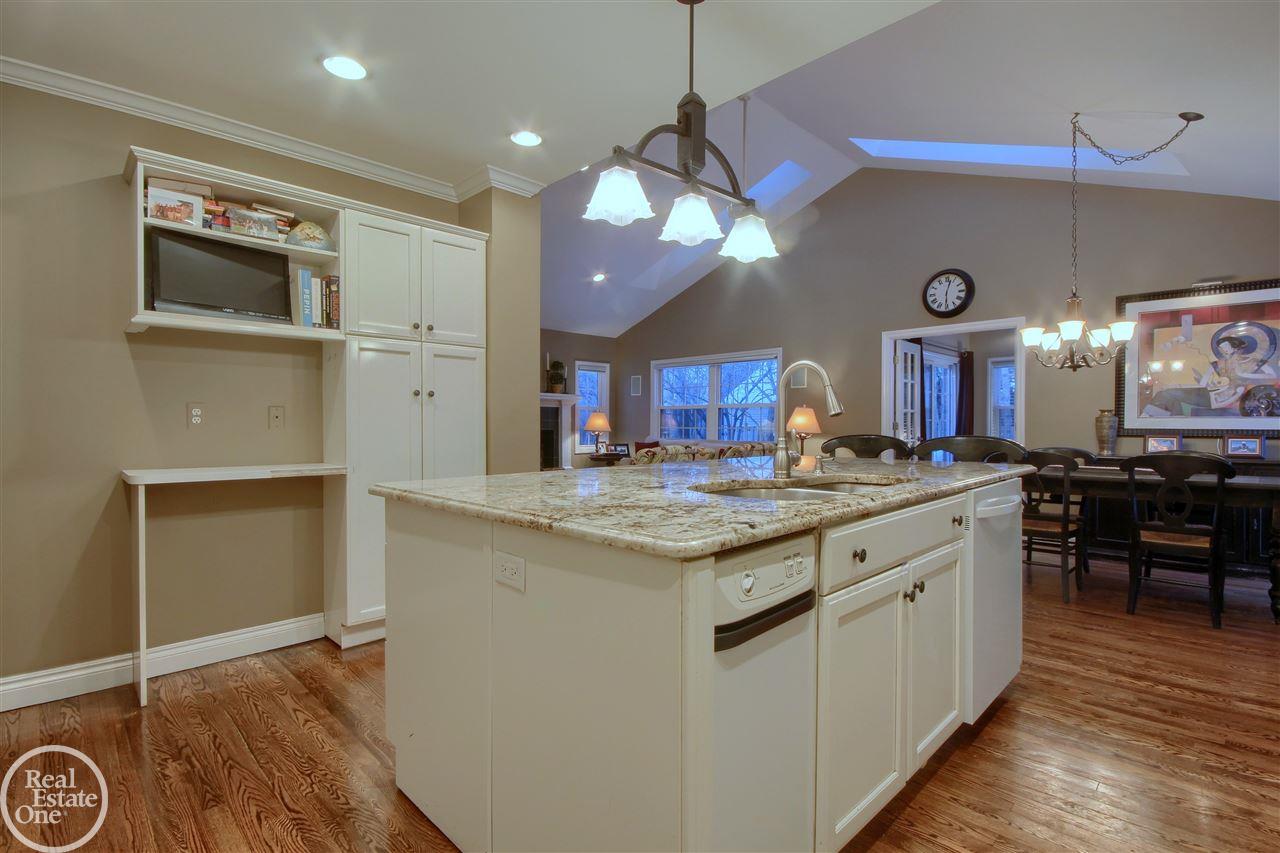 798 Pemberton Road Grosse Pointe, MI 48230 - Photo 14 of 47 Kitchen