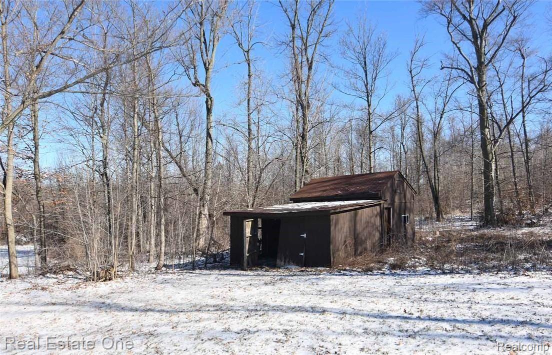 5372 Hammond Road Lapeer, MI 48446 - Photo 13 of 45 DSC_5853.jpg