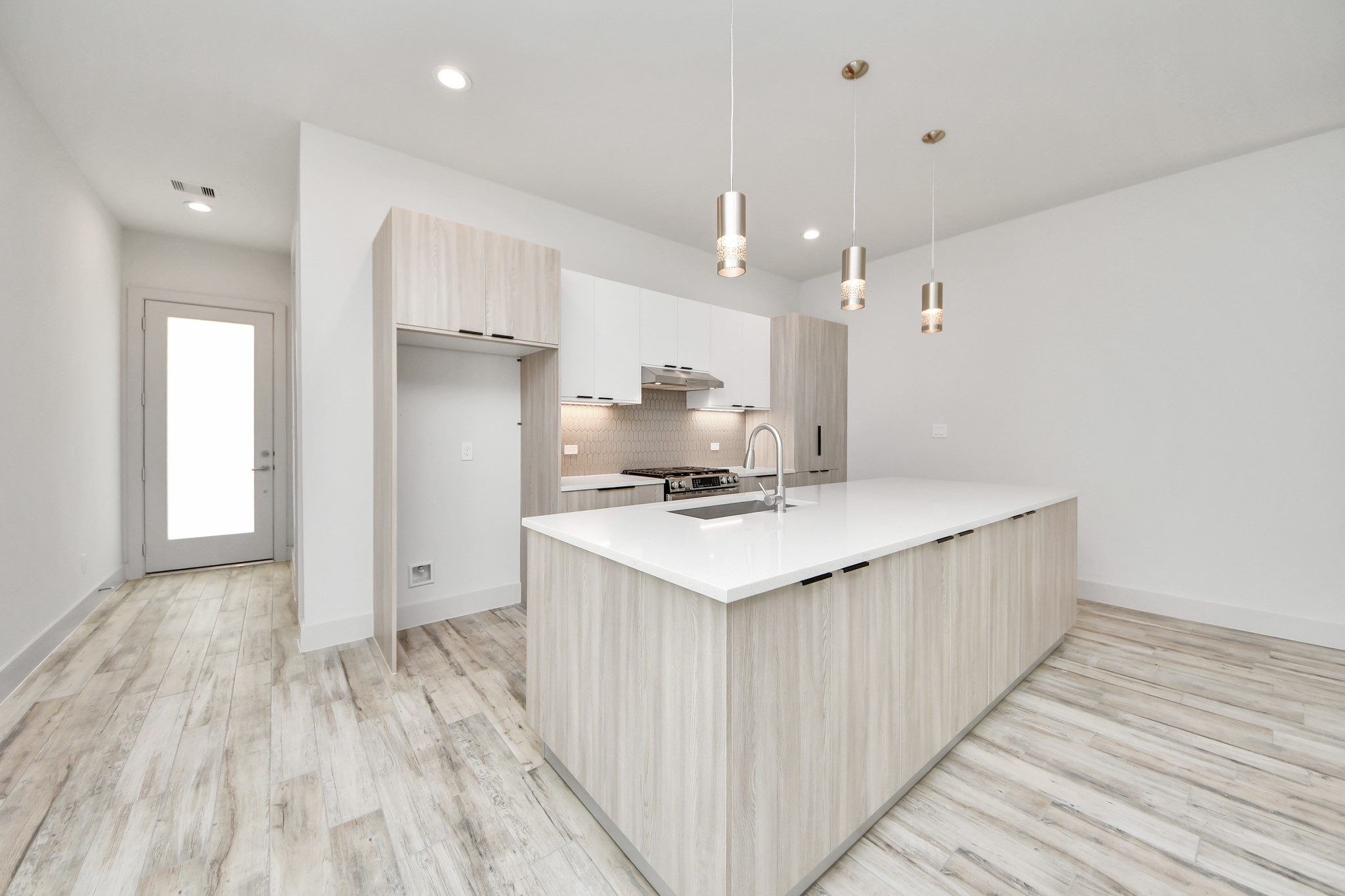 4022 Boho Lane Houston, TX 77045 - Photo 4 of 18 kkitchen