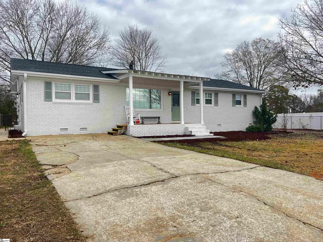 $249,900 | 713 Cross Anchor Road, Woodruff, SC 29388