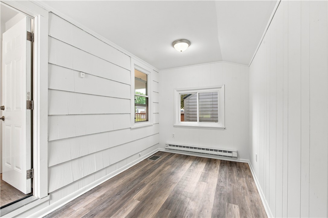 1061 Whitlock Road Irondequoit, NY 14609 - Photo 12 of 25 Gallery Image 12