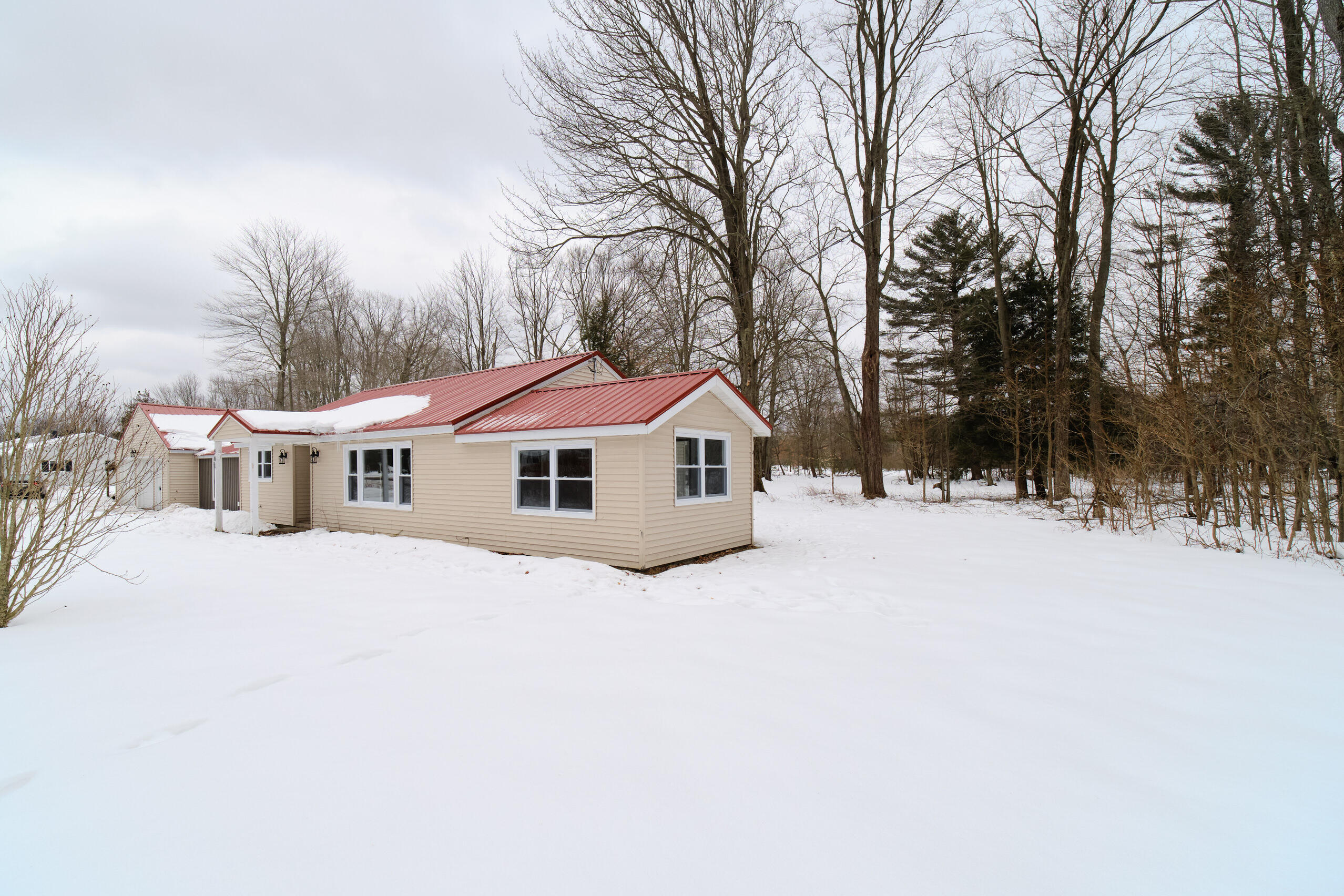 901 West Riley-Thompson Road Muskegon, MI 49445 - Photo 32 of 39 901_W_Riley_Thompson_Rd-35