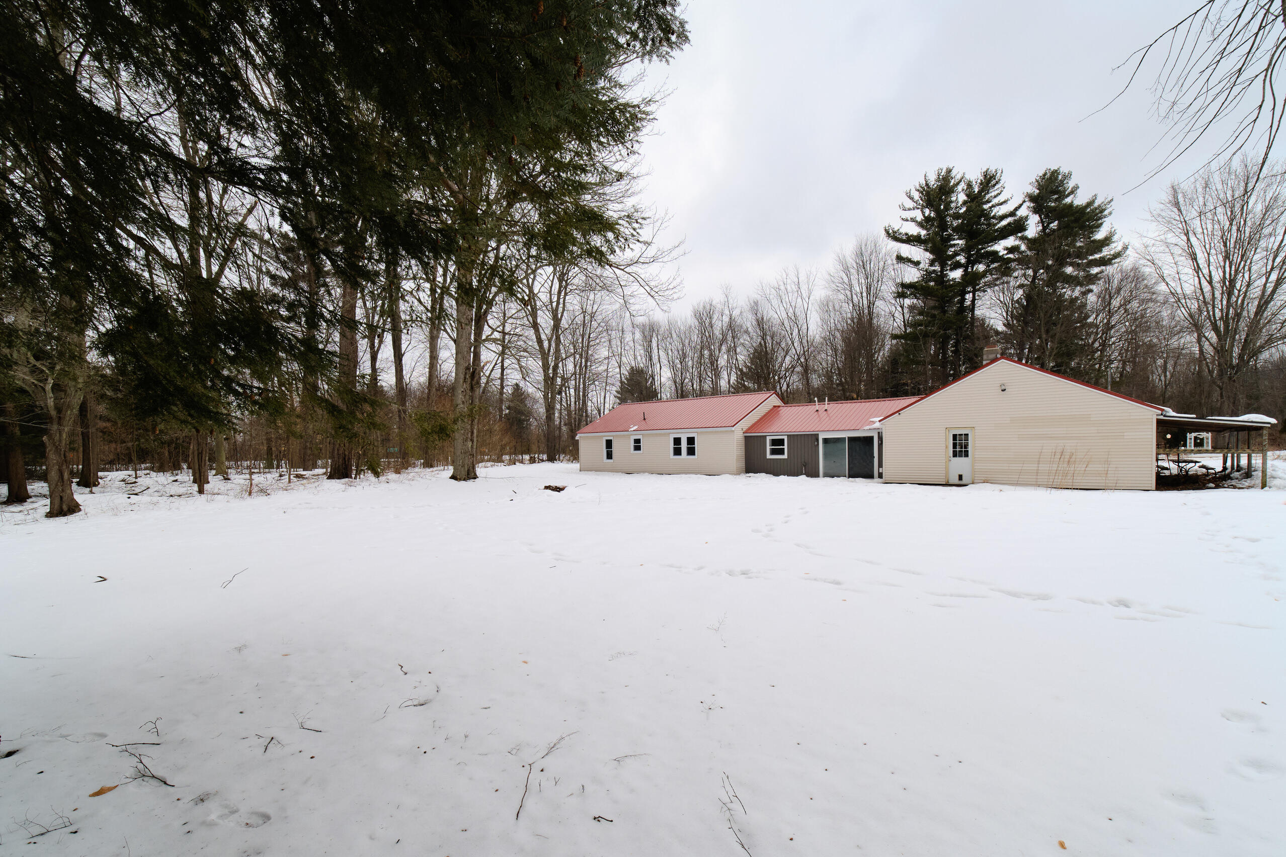 901 West Riley-Thompson Road Muskegon, MI 49445 - Photo 33 of 39 901_W_Riley_Thompson_Rd-42
