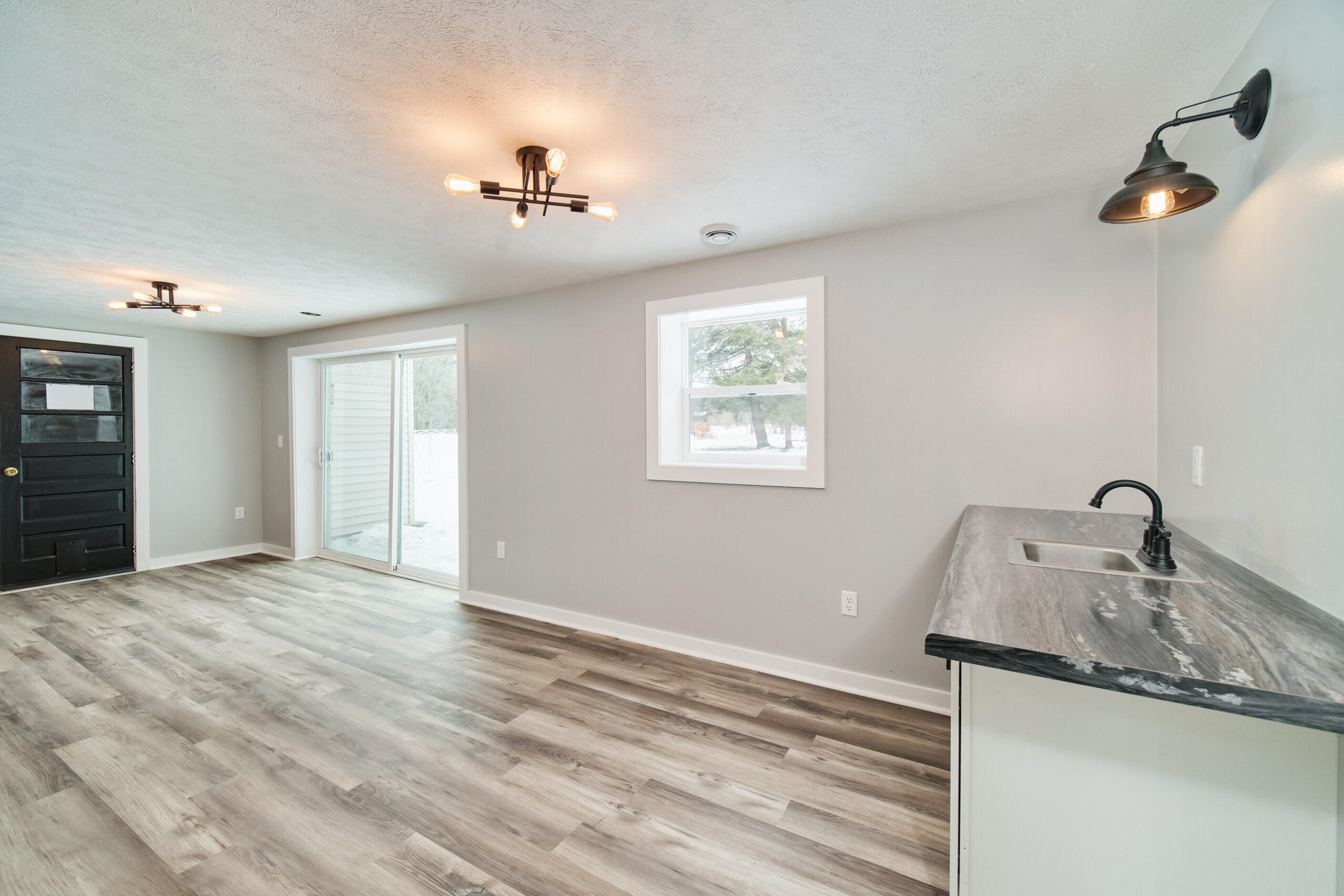 901 West Riley-Thompson Road Muskegon, MI 49445 - Photo 7 of 39 901_W_Riley_Thompson_Rd-06
