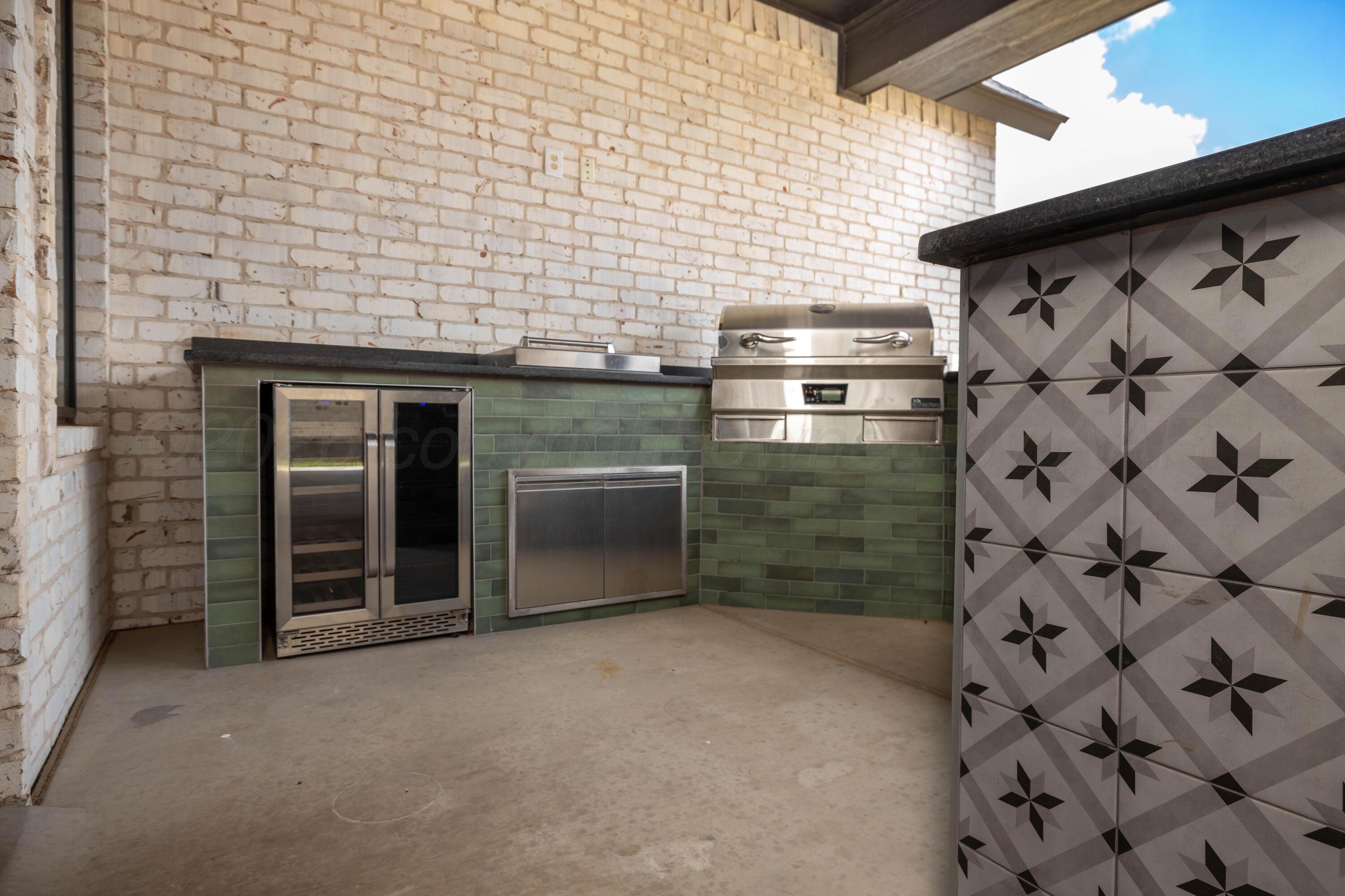 4410 North Rocking Chair Lane Amarillo, TX 79124 - Photo 37 of 42 Outdoor Kitchen