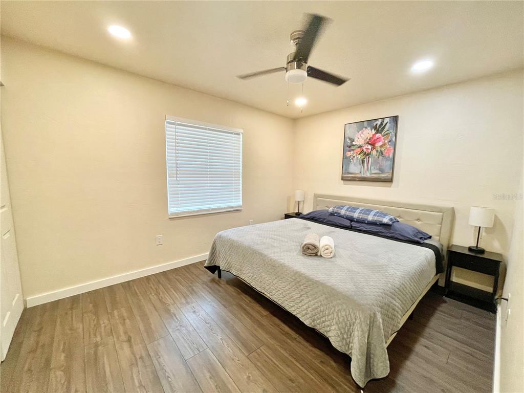 1826 Southwest 69th Terrace, Unit A & B Gainesville, FL 32607 - Photo 16 of 31 Gallery Image 16
