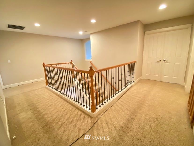 725 South 38th Court Renton, WA 98055 - Photo 11 of 37
