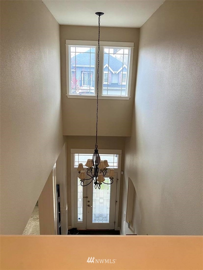 725 South 38th Court Renton, WA 98055 - Photo 13 of 37