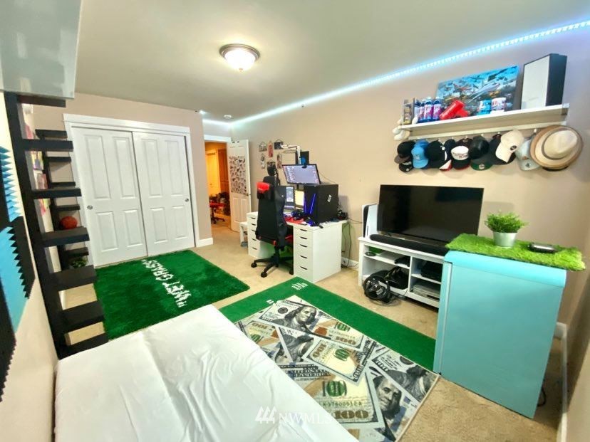 725 South 38th Court Renton, WA 98055 - Photo 17 of 37