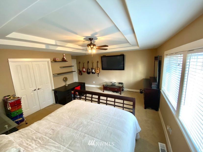 725 South 38th Court Renton, WA 98055 - Photo 21 of 37