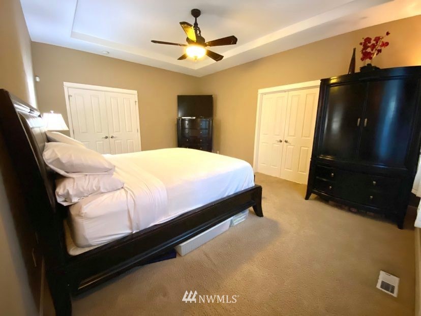 725 South 38th Court Renton, WA 98055 - Photo 32 of 37