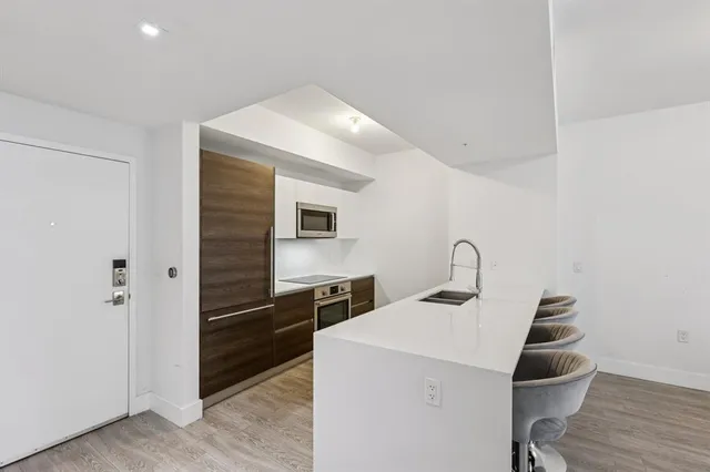 $630,000 | 301 Altara Avenue, Unit 620, Coral Gables, FL 33146