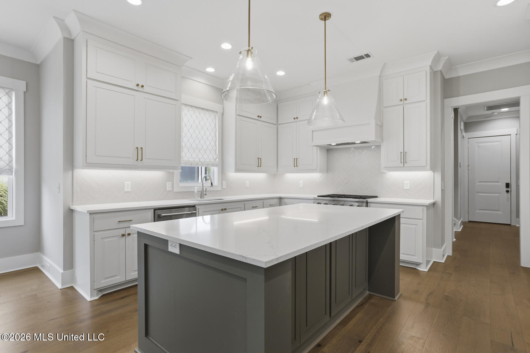 409 West Oak Circle Madison, MS 39110 - Photo 13 of 41 409 W Oak Cir-13
