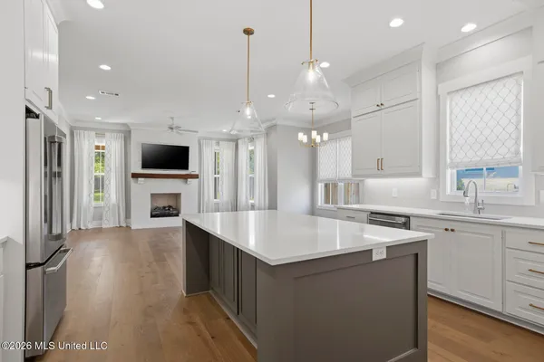 $799,000 | 409 West Oak Circle, Madison, MS 39110