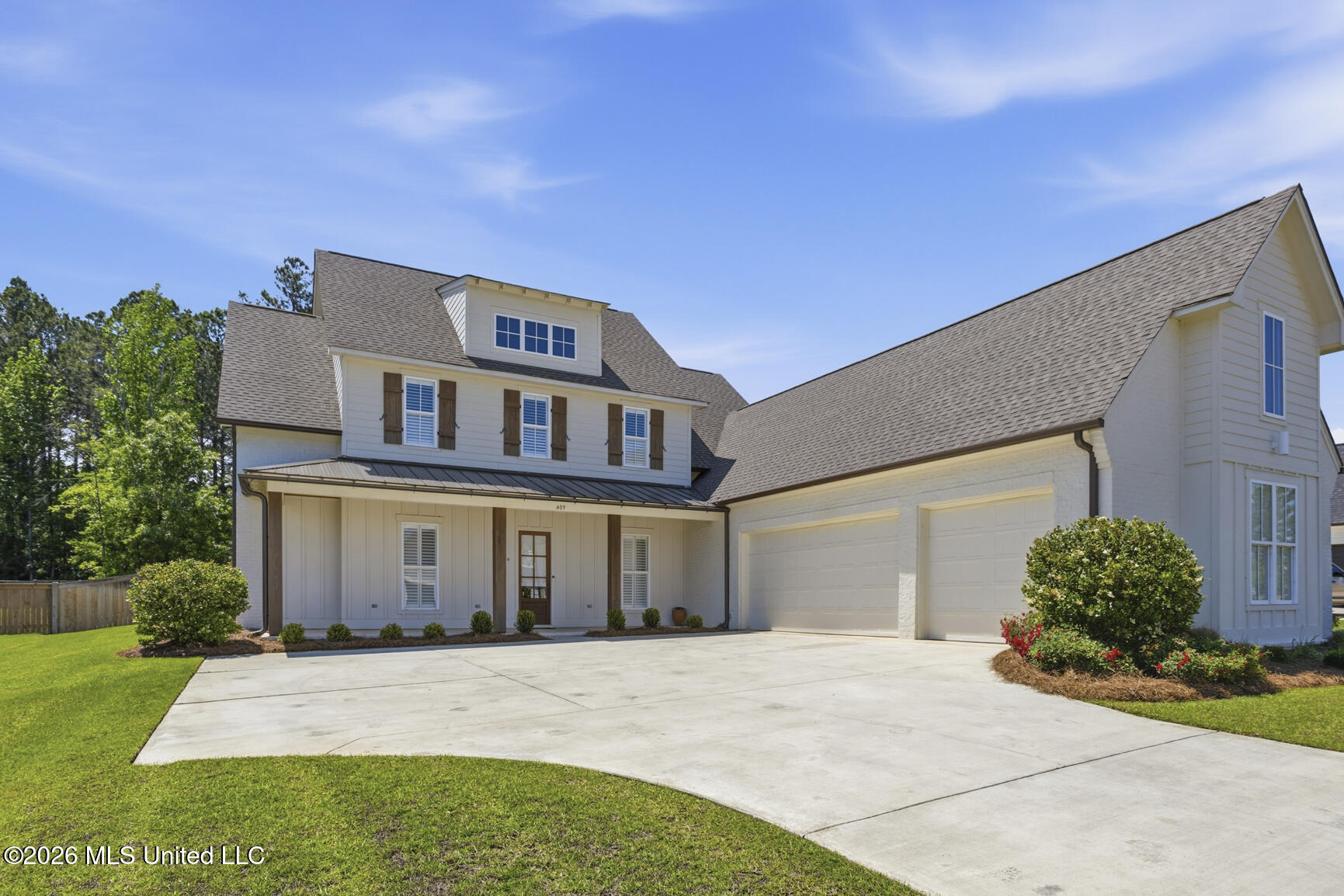 409 West Oak Circle Madison, MS 39110 - Photo 2 of 41 409 W Oak Cir-2