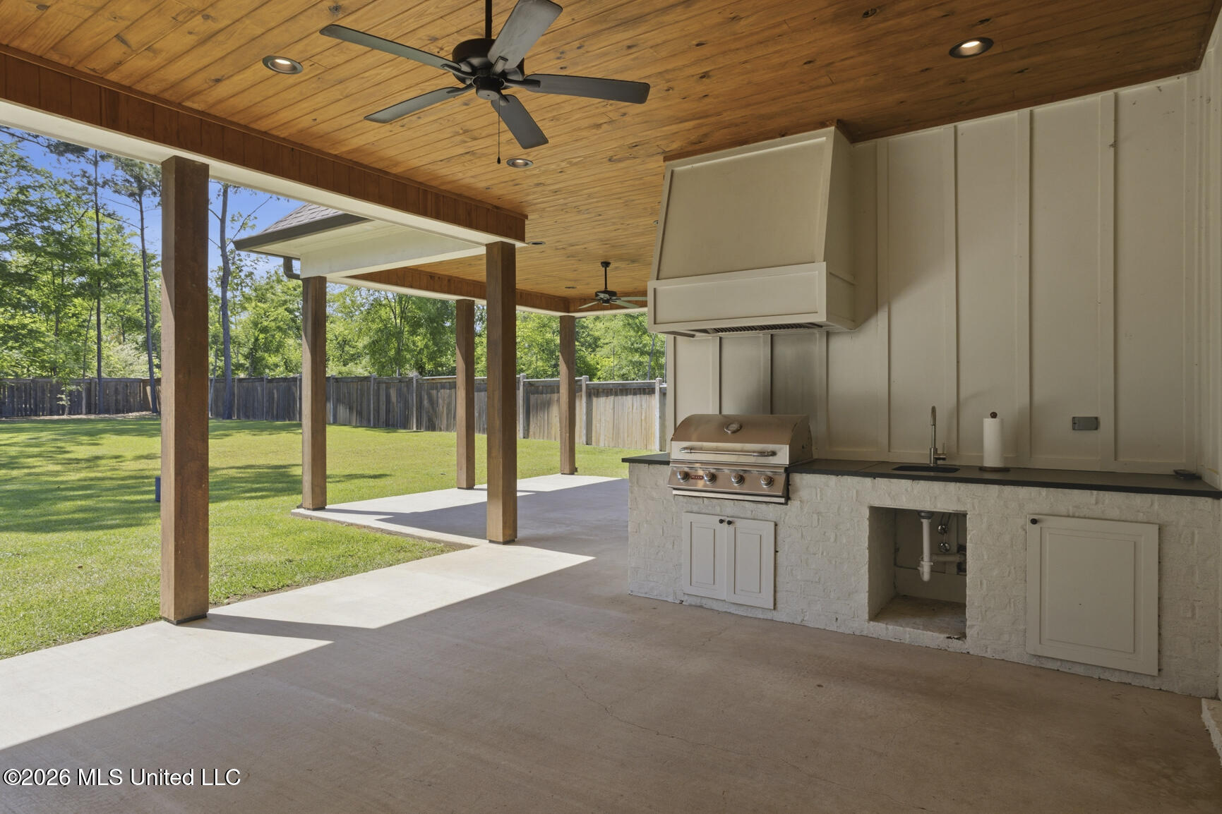 409 West Oak Circle Madison, MS 39110 - Photo 37 of 41 409 W Oak Cir-37