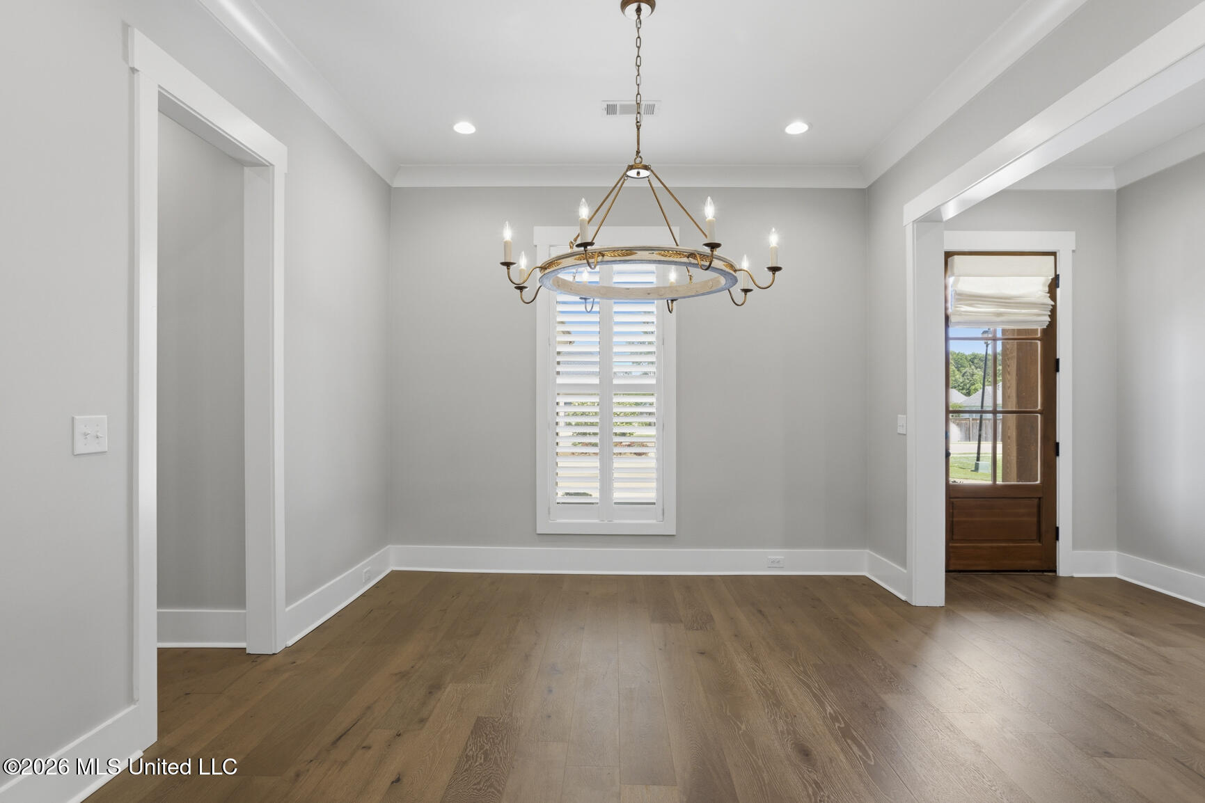 409 West Oak Circle Madison, MS 39110 - Photo 4 of 41 409 W Oak Cir-4