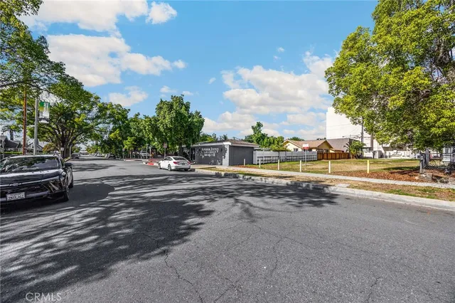 $330,000 | 220 West C Street, Ontario, CA 91762