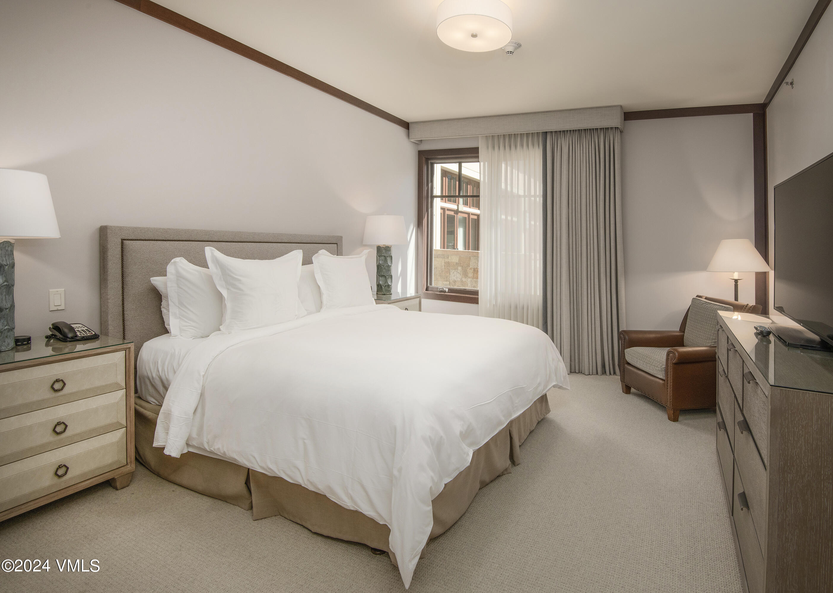 1 Vail Road, Unit 5101L Vail, CO 81657 - Photo 12 of 21 Four-Season-5101-MLS_13