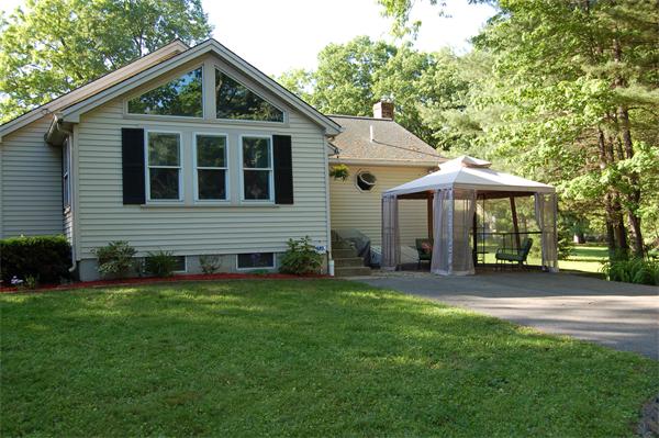 2 Rimkus Road Hudson, MA 01749 - Photo 3 of 16