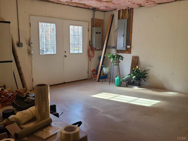 $389,900 | 1231 Little Bear Lane, Spout Spring, VA 24593