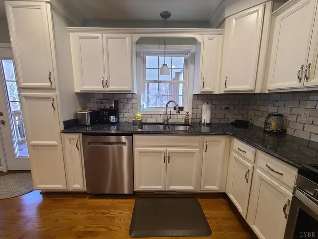 $389,900 | 1231 Little Bear Lane, Spout Spring, VA 24593