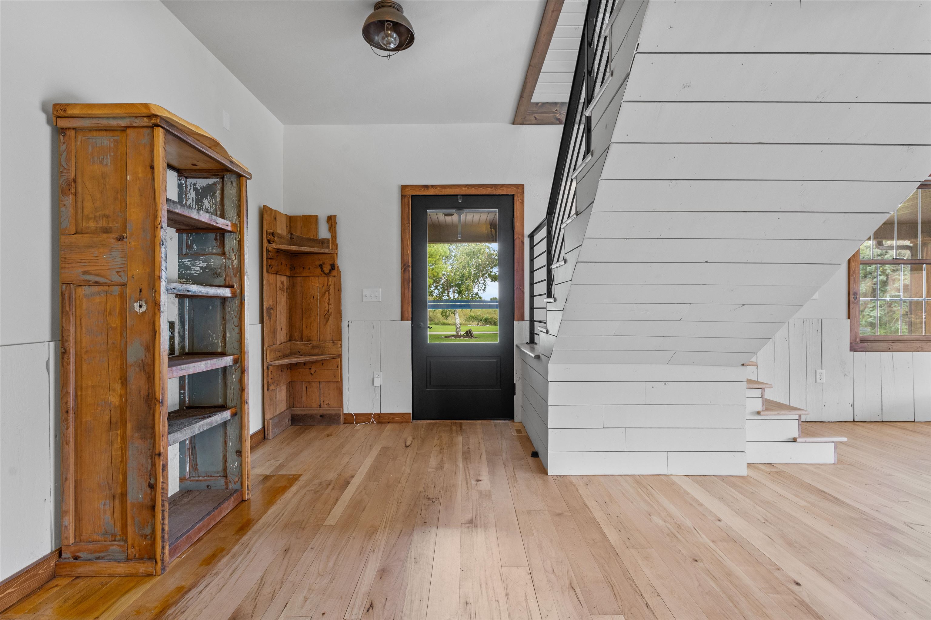 4879 County Rd A Oshkosh, WI 54901 - Photo 5 of 73 Gallery Image 5