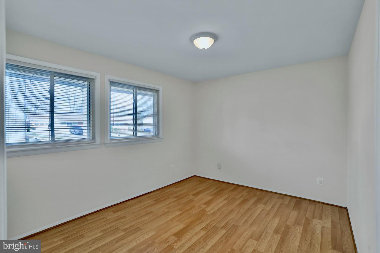 5608 Ottawa Road Centreville, VA 20120 - Photo 13 of 16 Bedroom 3