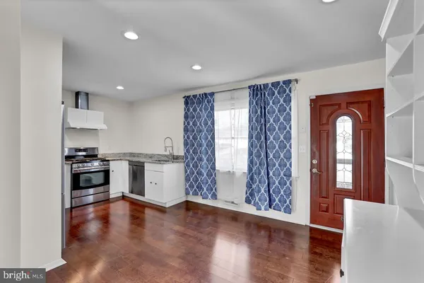 $2,900 | 5608 Ottawa Road, Centreville, VA 20120