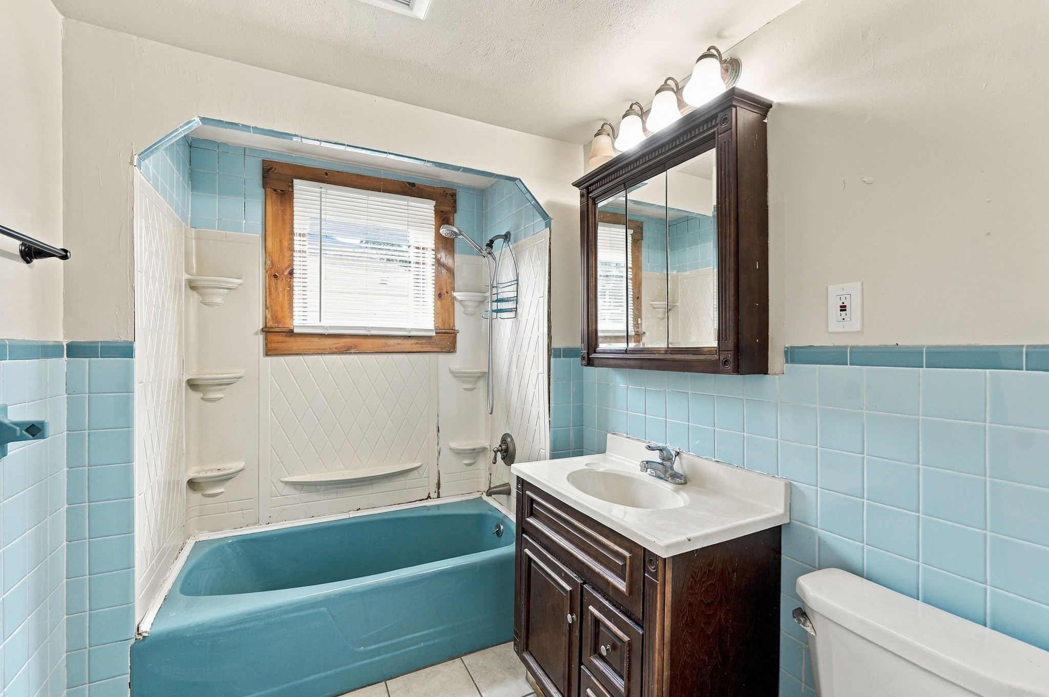 132 Gilbert Avenue Springfield, MA 01119 - Photo 31 of 37 Gallery Image 31