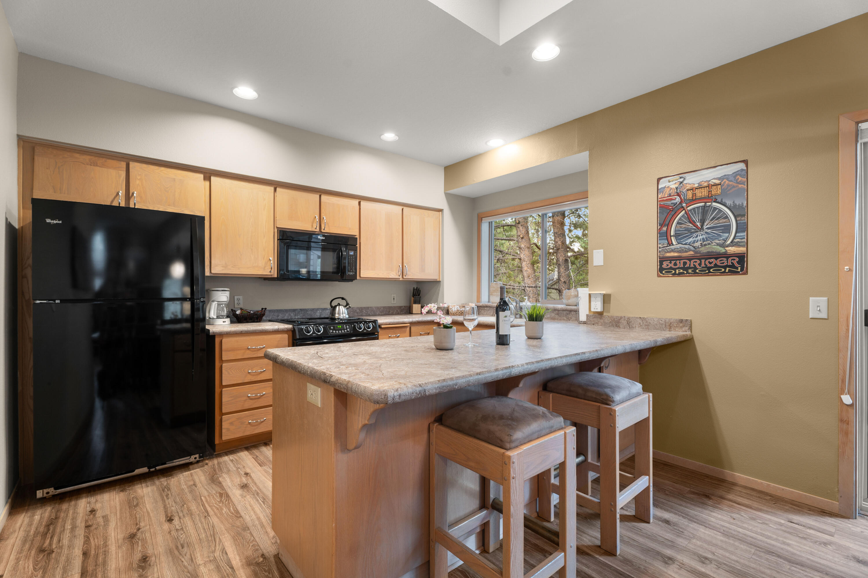 57357 Beaver Ridge Loop, Unit 22 Sunriver, OR 97707 - Photo 8 of 21
