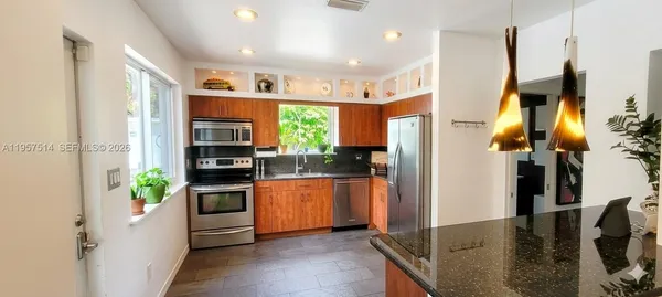 $5,000 | 875 Northeast 130th Street, North Miami, FL 33161