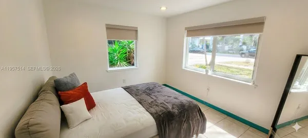 $5,000 | 875 Northeast 130th Street, North Miami, FL 33161