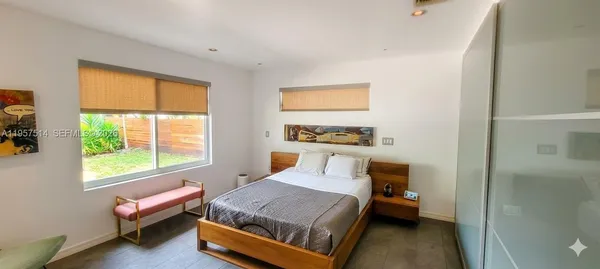 $5,000 | 875 Northeast 130th Street, North Miami, FL 33161